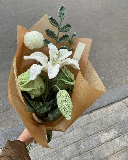 Customers Bouquet Handmade Crochet Lily Flower Bouquet Gift